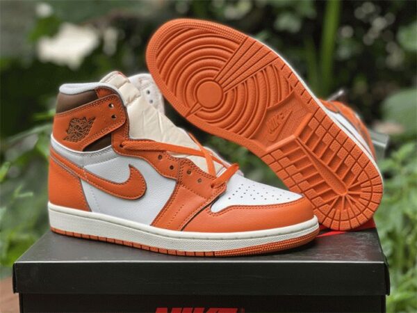 Air Jordan 1 High OG Starfish bright orange