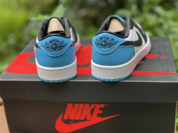 Air Jordan 1 Low OG UNC White Dark Powder Blue heel