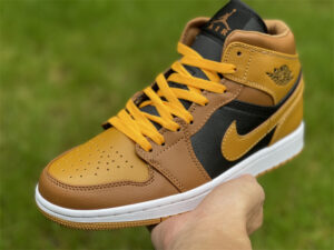 Air Jordan 1 Mid University Golden Yellow