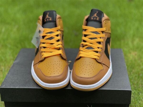 Air Jordan 1 Mid University Golden Yellow front