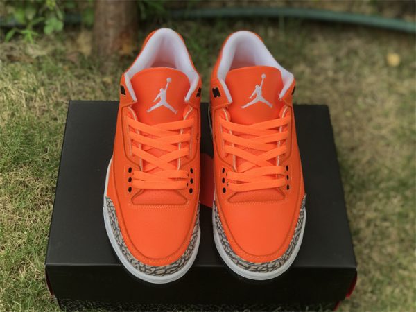 Air Jordan 3 III Bright Orange Cement front look