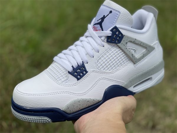 Air Jordan 4 Retro Midnight Navy