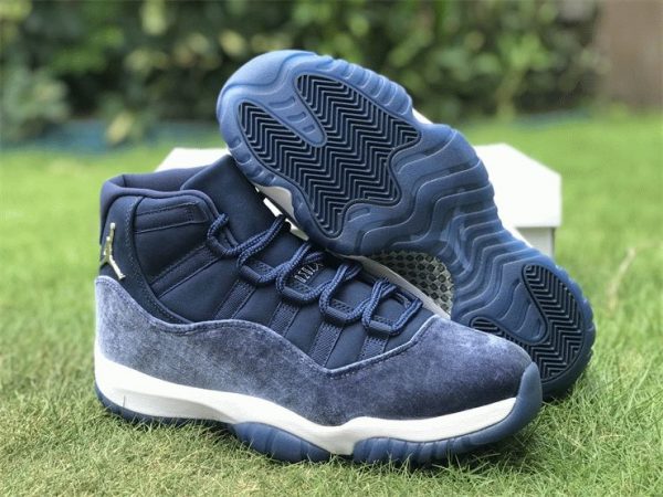 2022 Air Jordan 11 Velvet Midnight Navy