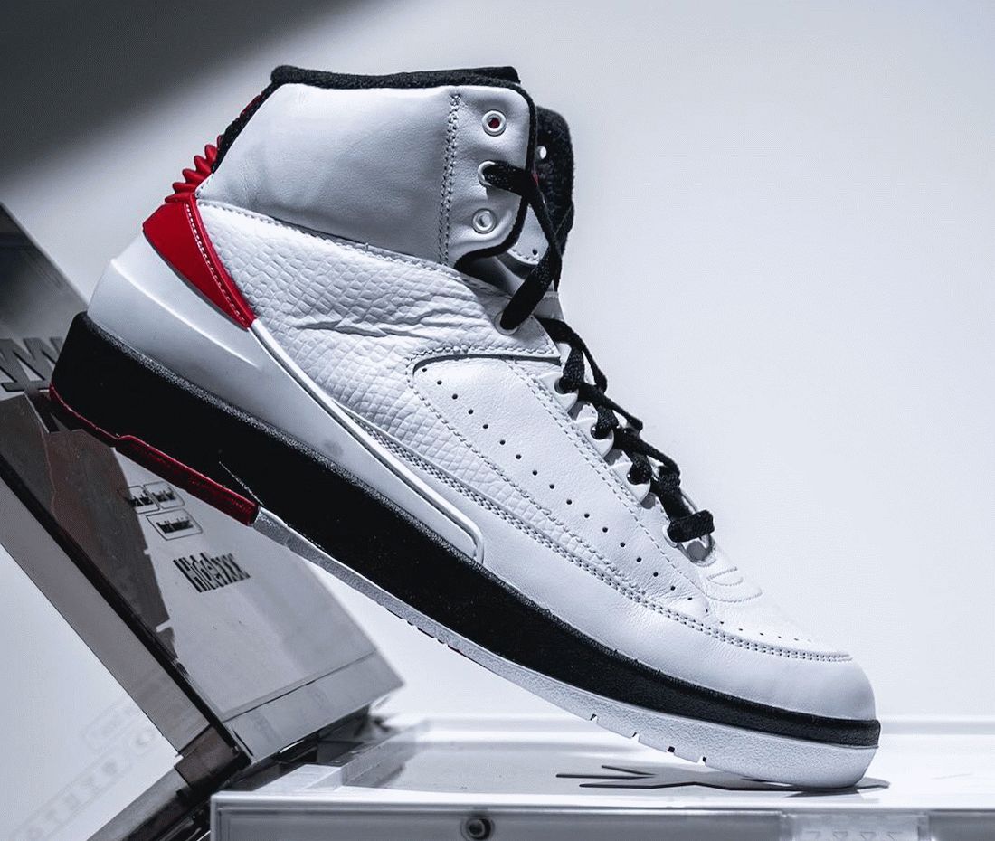 2022 Air Jordan 2 OG Chicago release