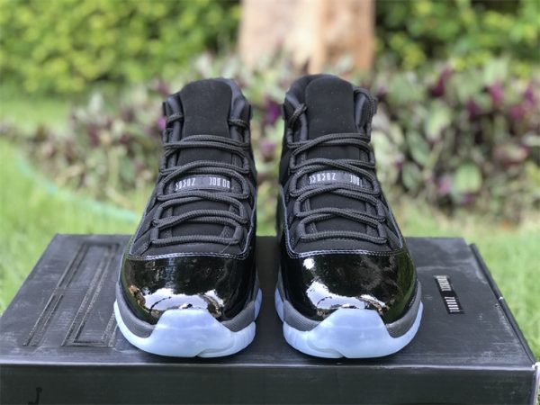 Air Jordan 11 Retro Cap and Gown Prom Night tongue