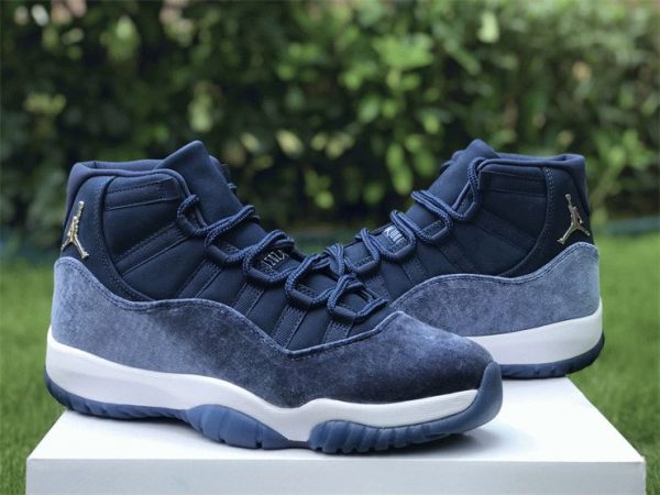 Air Jordan 11 Velvet Midnight Navy Metallic Silver-White