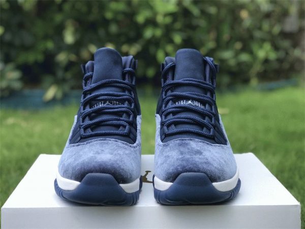 Air Jordan 11 Velvet Midnight Navy front look