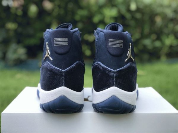 Air Jordan 11 Velvet Midnight Navy heel