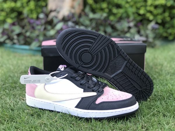 2022 Travis Scott x Air Jordan 1 Bleached Coral