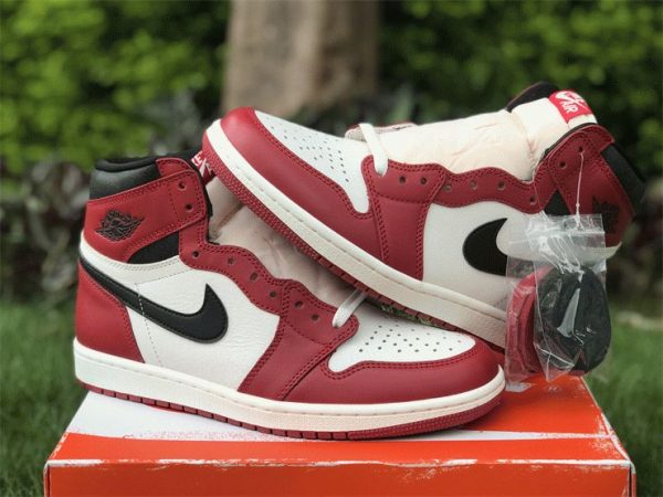 Air Jordan 1 High OG Lost and Found Remembers black swoosh