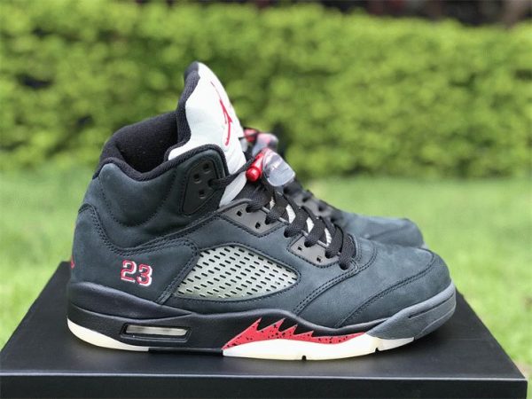 Air Jordan 5 Gore-Tex Off Noir DR0092-001 sneaker