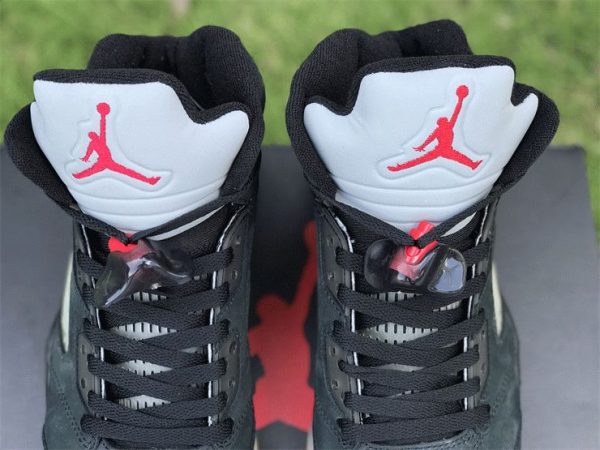 Air Jordan 5 Gore-Tex Off Noir Fire Red-Black-Muslin tongue