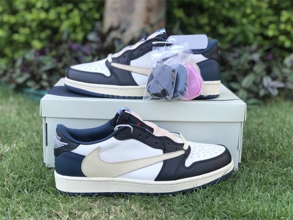 Jordan 1 Low Fragment x Travis Scott White Midnight Navy shoelaces