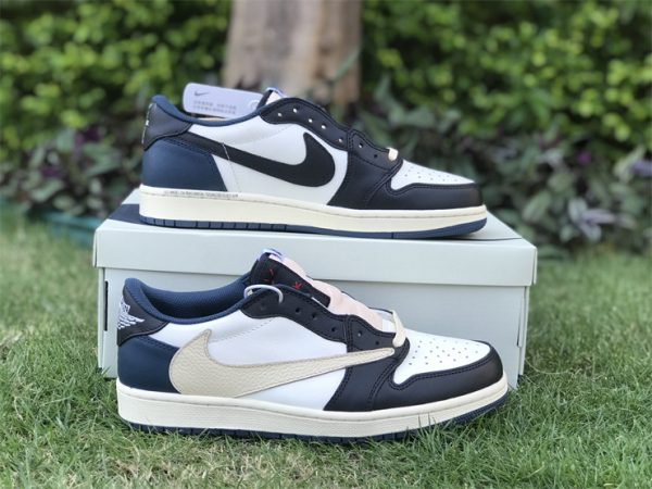 Jordan 1 Low Fragment x Travis Scott White Midnight Navy sneaker