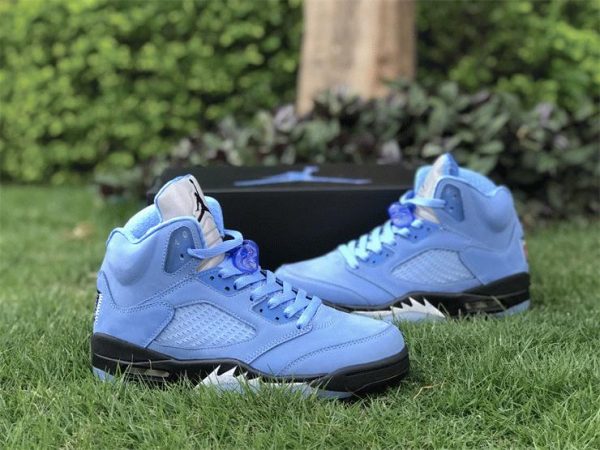 2022 Air Jordan 5 SE UNC University Blue