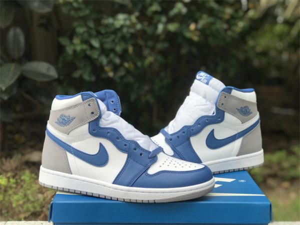 Jordans 1 True Blue