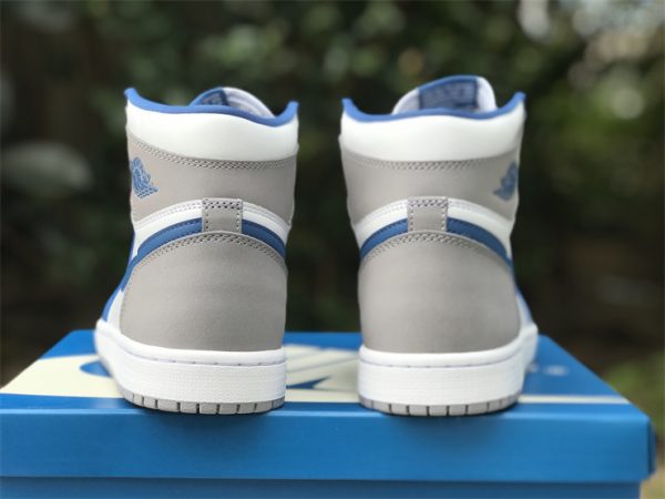 Air Jordan 1 High True Blue grey back heel