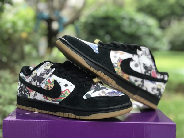 Supreme x Nike SB Dunk Low Rammellzee black