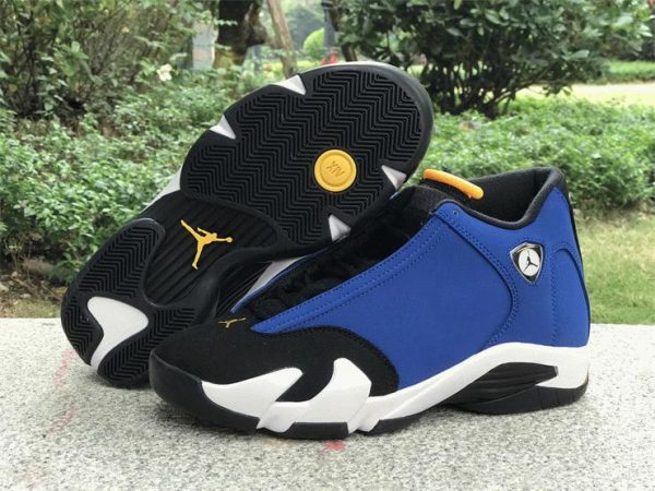 Air Jordan 14 Retro Laney underfoot