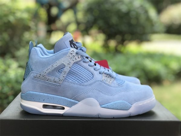 Air Jordan 4 University Blue