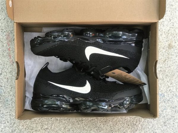 Nike Air VaporMax 2023 Flyknit Black Sail Anthracite in box
